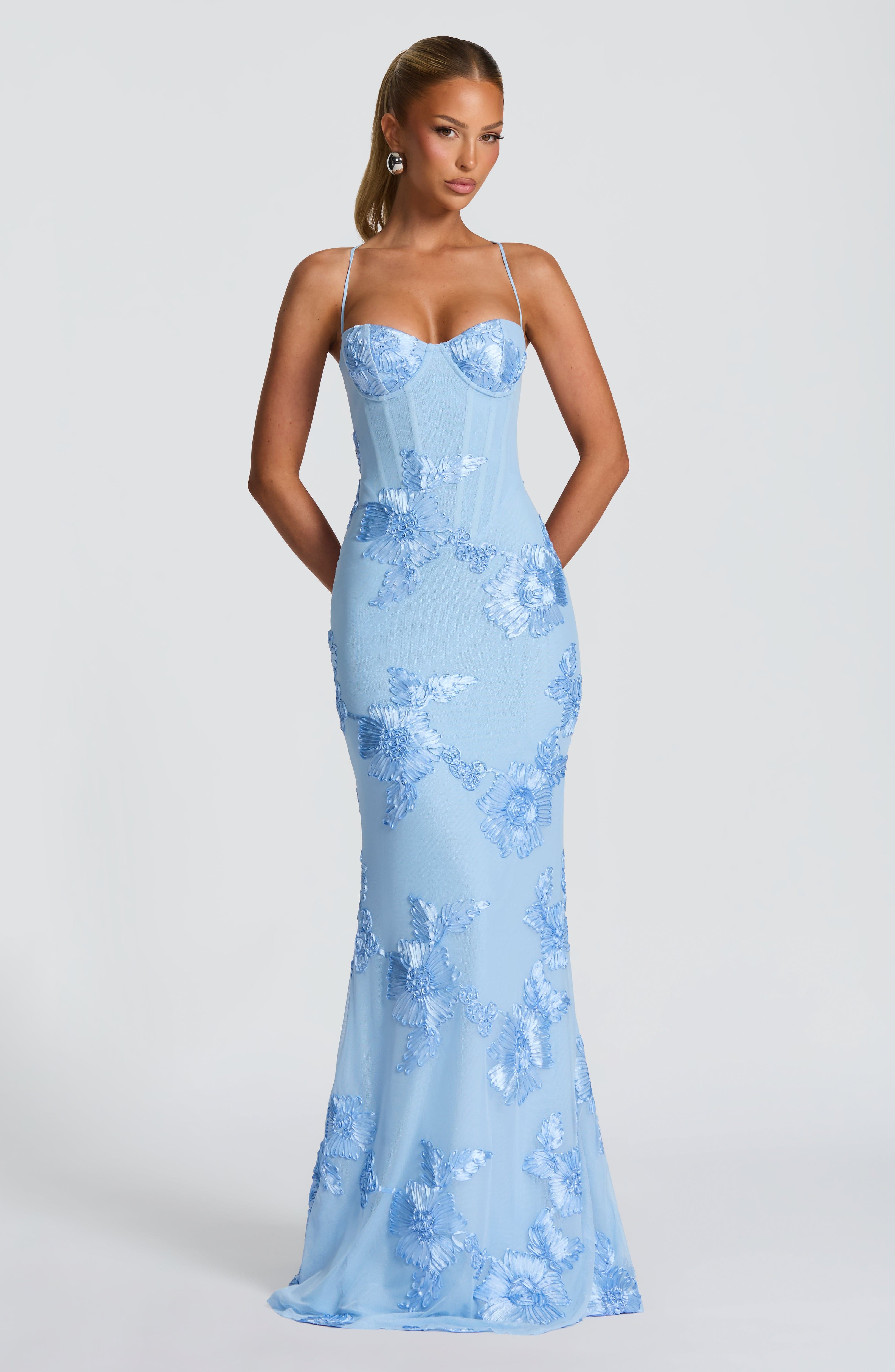 Elara | Structured elegance with exclusive details